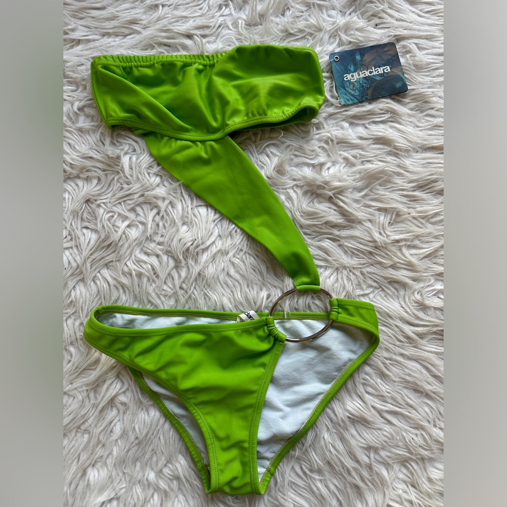 Ultra rare find! Aguaclara luxury designer swimsuit. Vintage new with tags